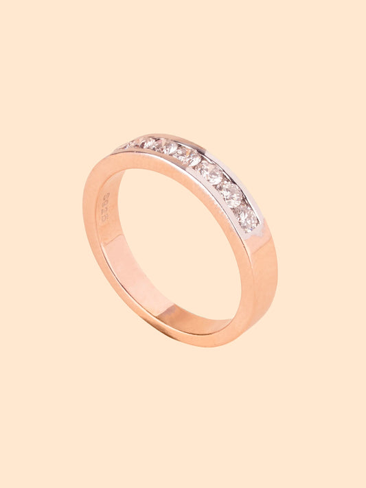 Iraaya Radiant Curve Band